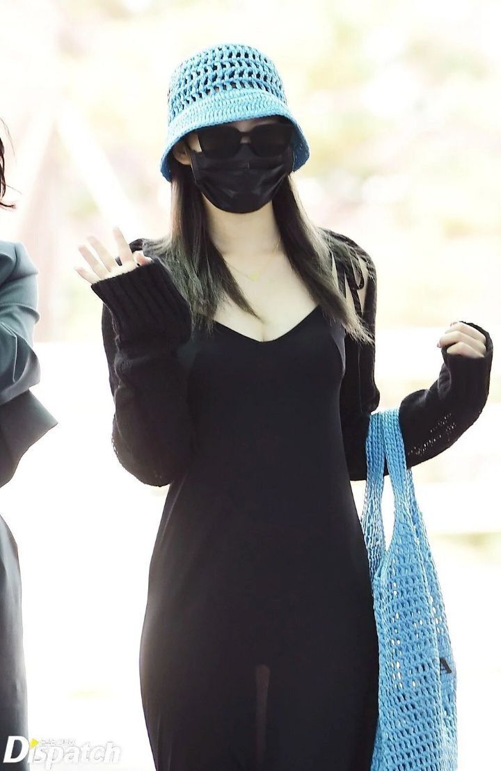 어제자 트와이스 사나 공항패션 3.jpg