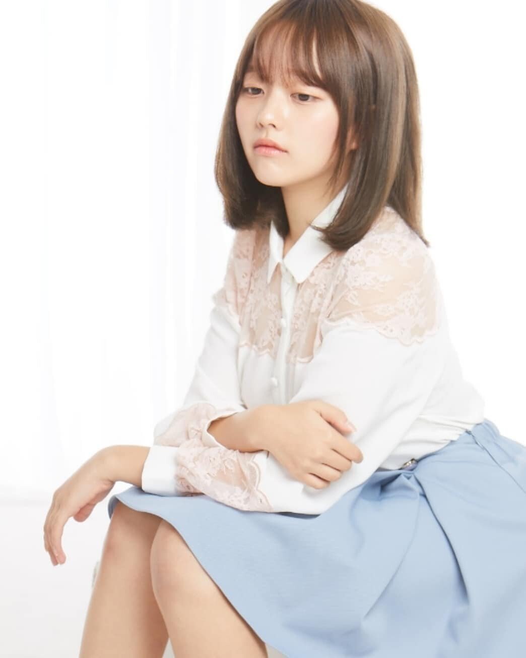 ab_ziso_69566180_2189808741123704_4035014334640914487_n.jpg 정지소(기생충 다혜)