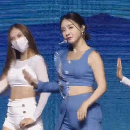 0c4b6cf041750e41bd82d92649e4d7c6.gif