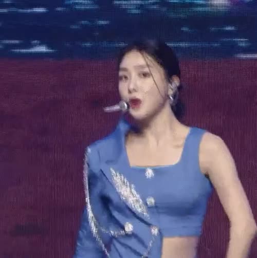 1301b7cc6d16dbec91addbb453392cc3.gif