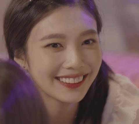 18038916515448343.gif