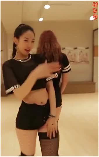 63e7302fb9a9c359d1000846132a3490_1636134049_8923.gif