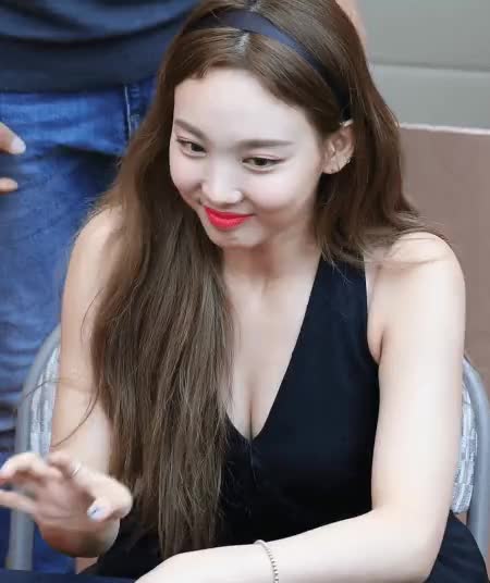 27a73b5eb1d7af8db23cb4d07259027d_1628700848_3591.gif