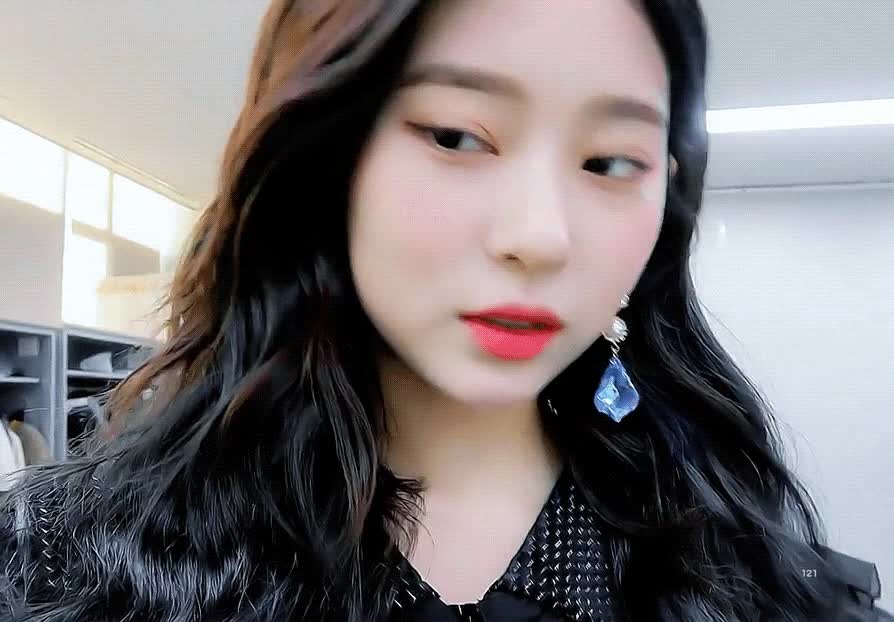 6bf7eaa00370424152352c3a689036c0_1631092244_425.gif
