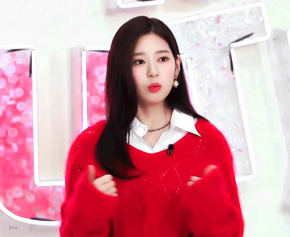 김민주.gif