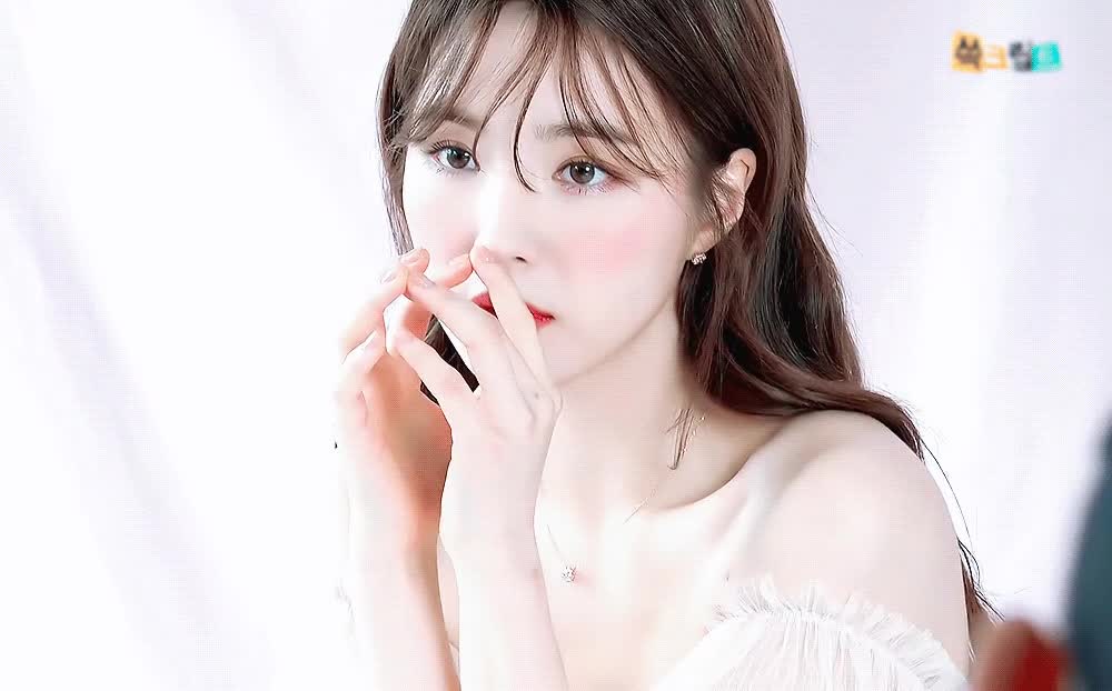신세경 미모 20.gif