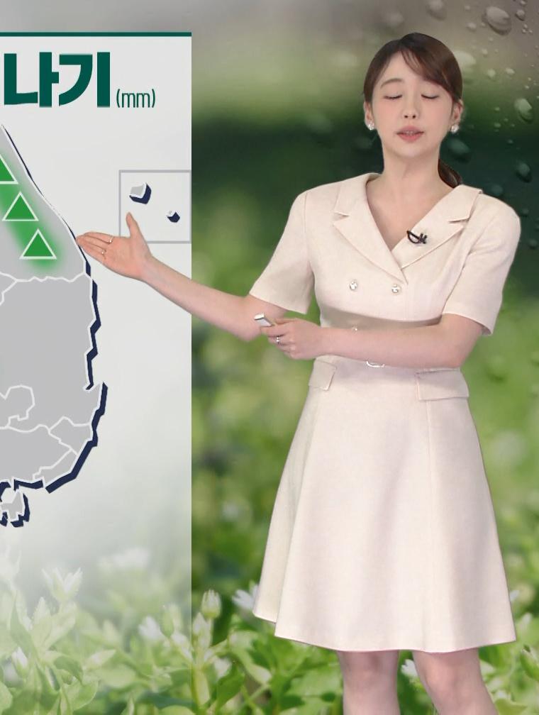 근무중 졸고 있는 강아랑
