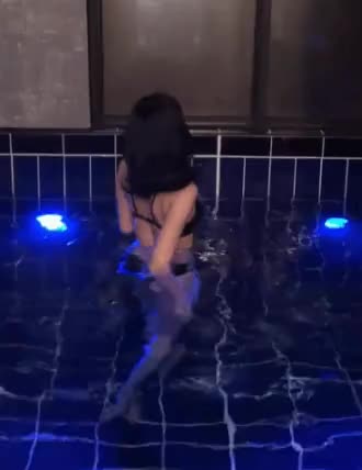 1606615343277.gif