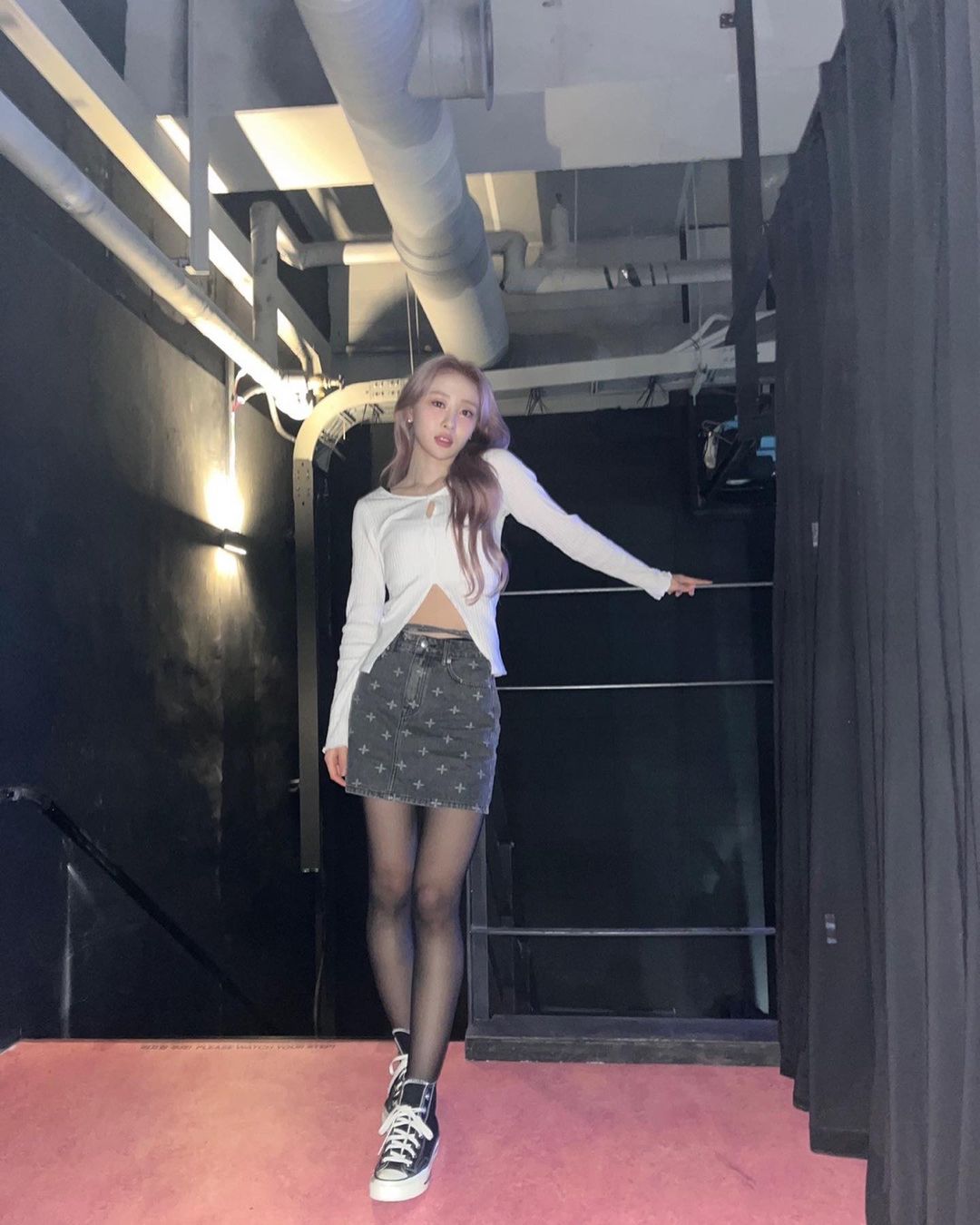 loonatheworld_p_Cc98_EhpkfY_9.jpg