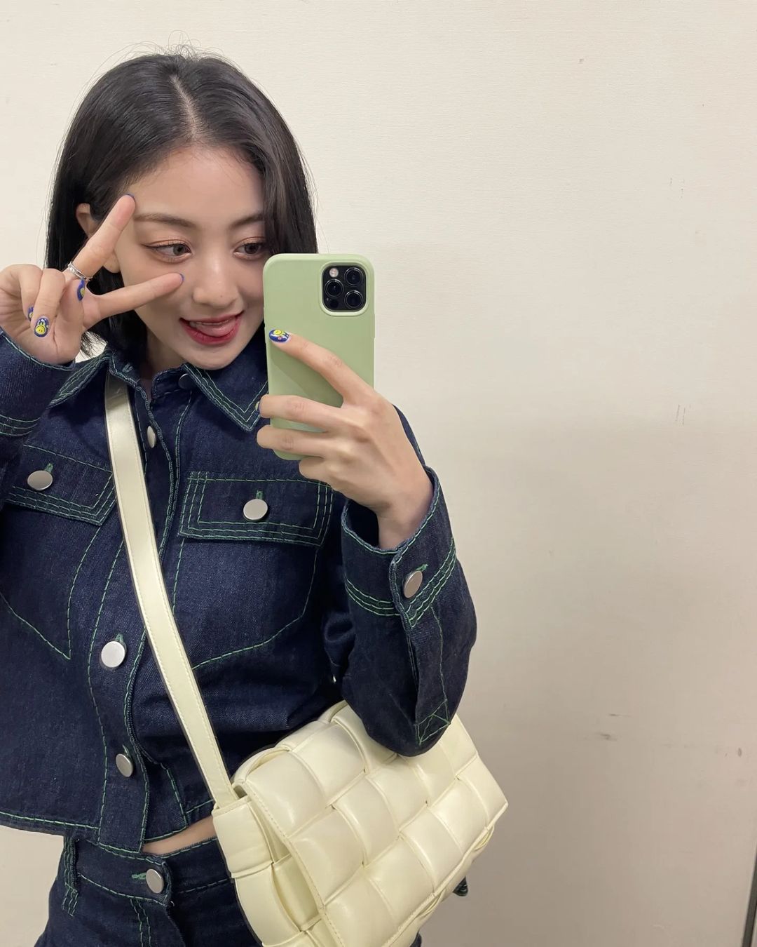 twicetagram_p_Cc7oRceL7d_1.jpg
