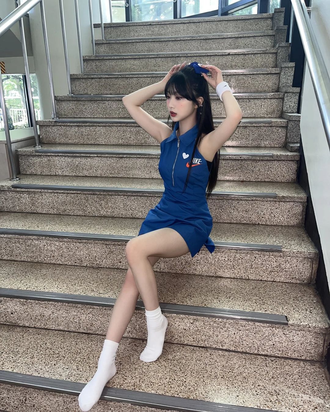 loonatheworld_p_Cff-TlcJLX3_4.jpg