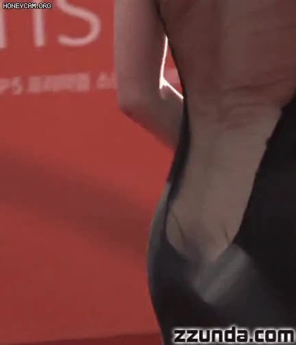 강한나 복장 레전드3.gif