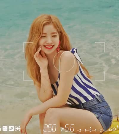 여름날의 뽀얀 다현이 - 꾸르