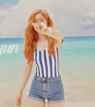 여름날의 뽀얀 다현이 - 꾸르
