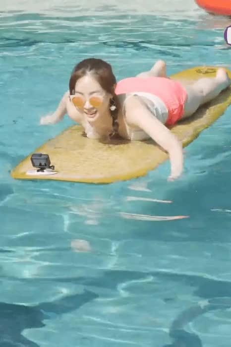 서핑연습하는 양정원 4.gif