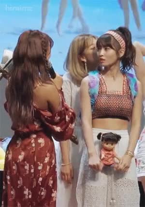 모모의 수난 9.gif