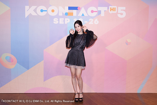 20210919_KCONTACT_KwonEunBi_PHOTOWALL_04.jpg