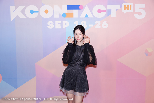 20210919_KCONTACT_KwonEunBi_PHOTOWALL_05.jpg