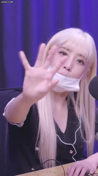 98377af6c3312087c3a8acc763f79774_1626873751_0169.gif