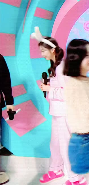 70af93534cbbeecb2989521680aeab2f.gif