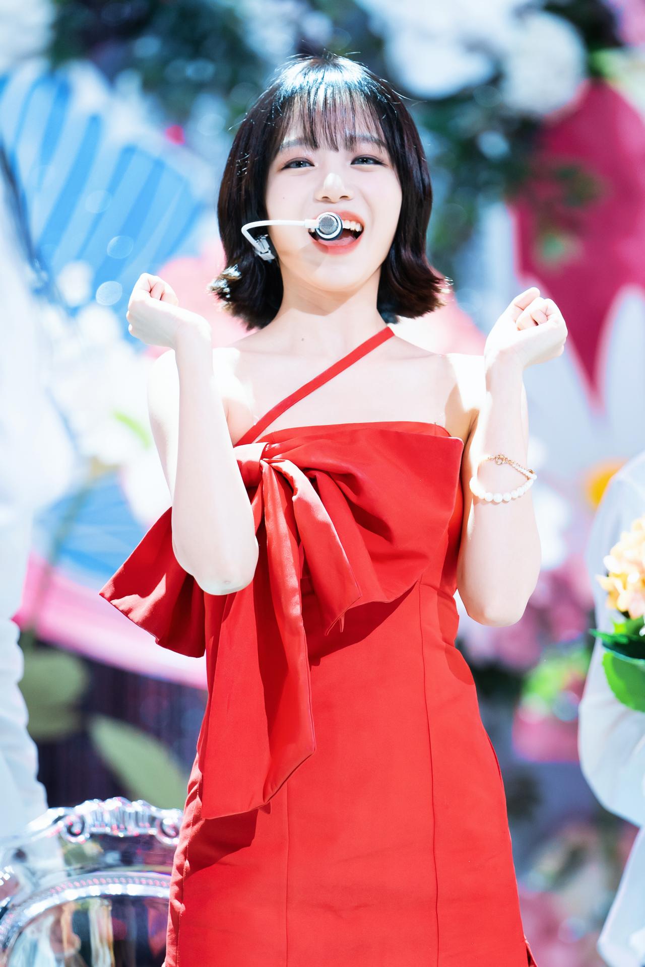 616cb98129559131a913f29b-p.jpg