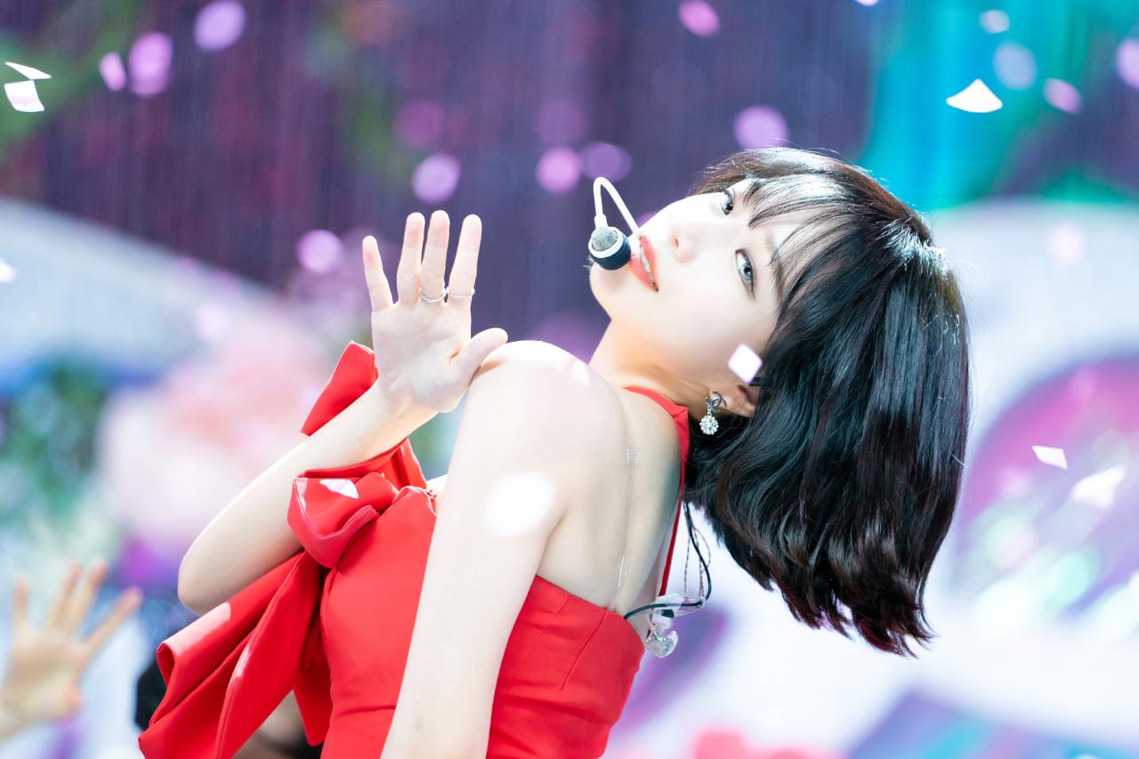 616cb98429559131a913f2a4-p.jpg