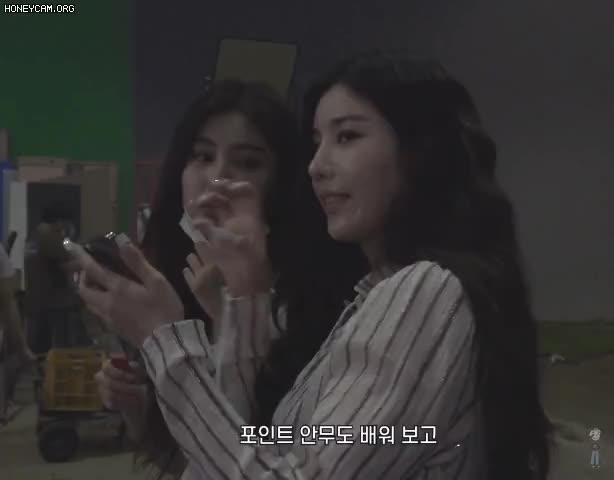 a018ae68b7d431bf433eb253b03967c8_1629980414_2014.gif