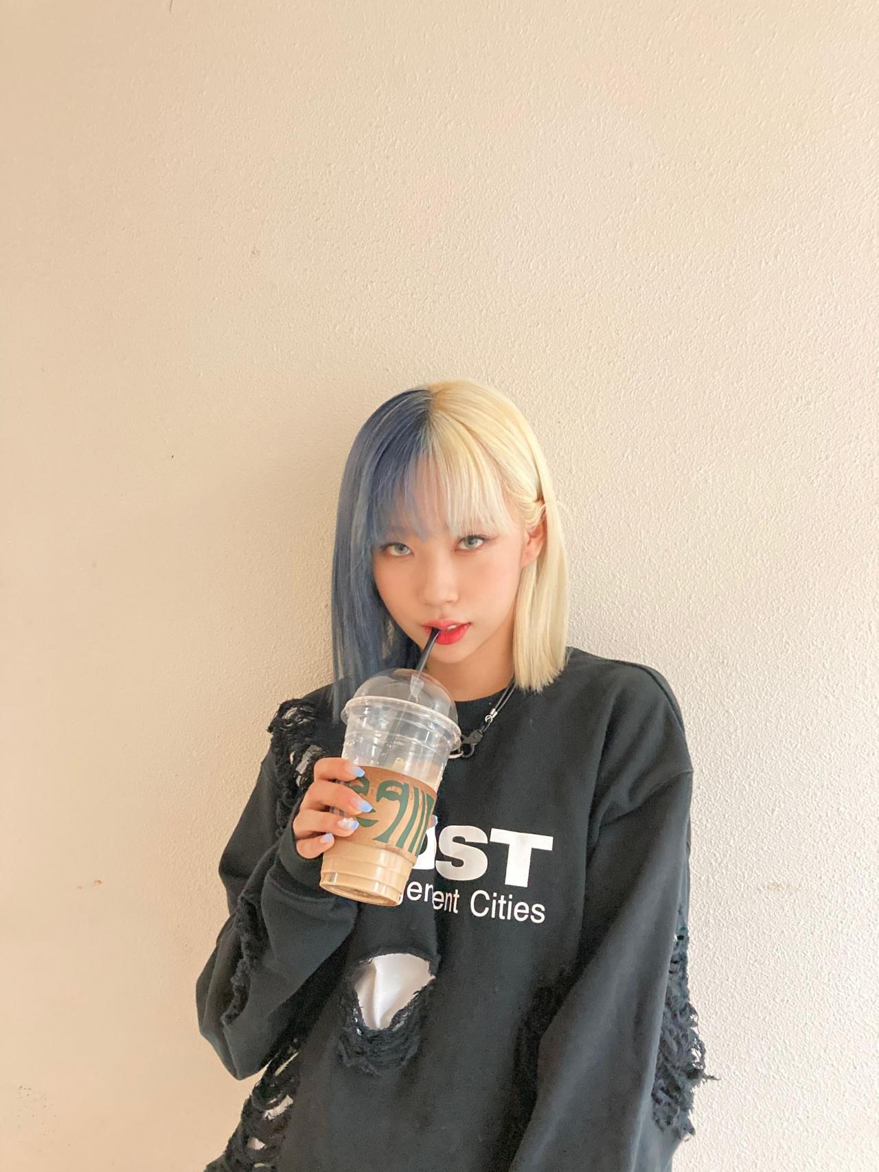 weverse_post_51295b1ab99240e58cccf215dfb1d77b125.jpg