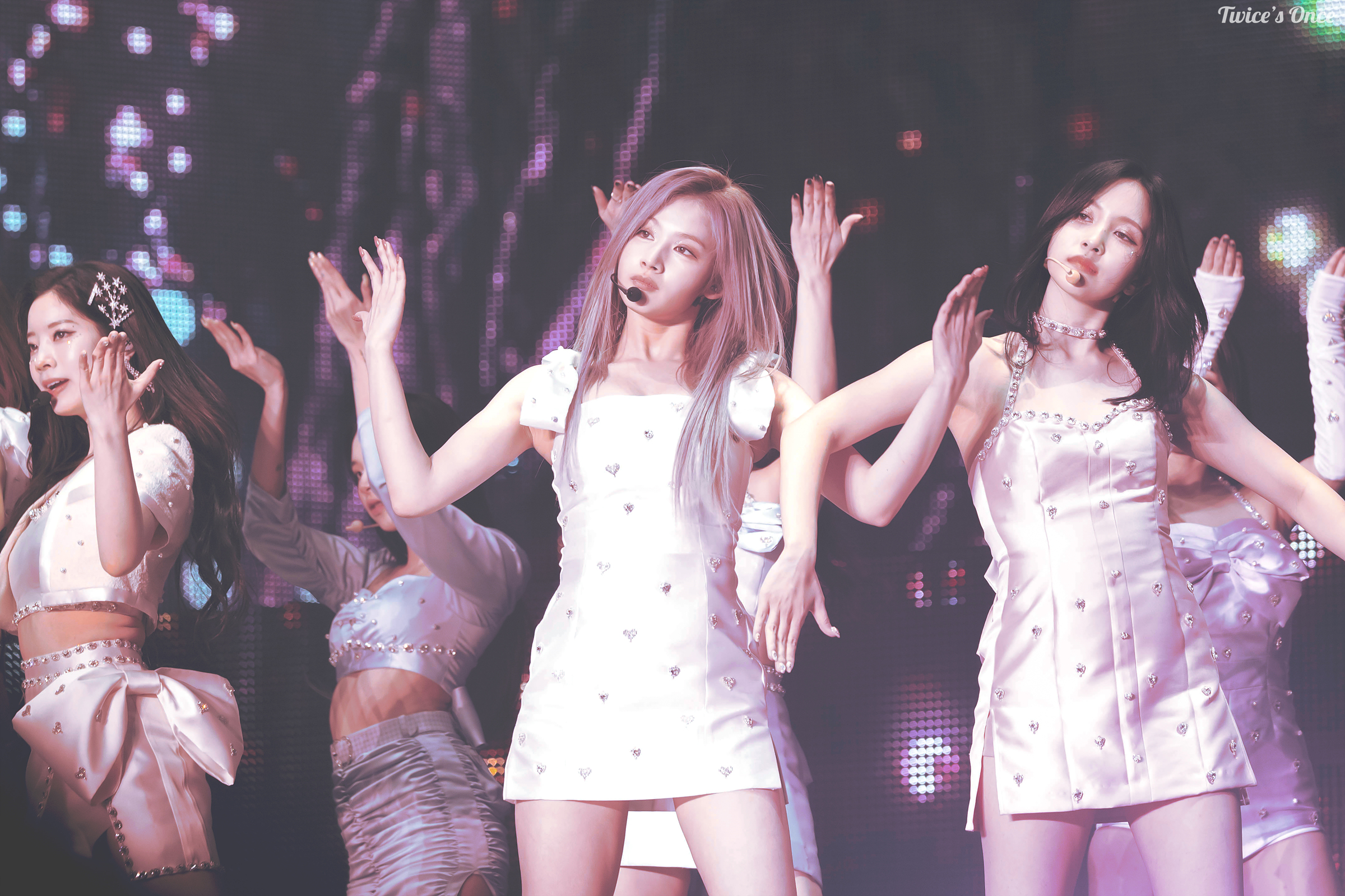 콘서트 월드투어 사나 6.jpg