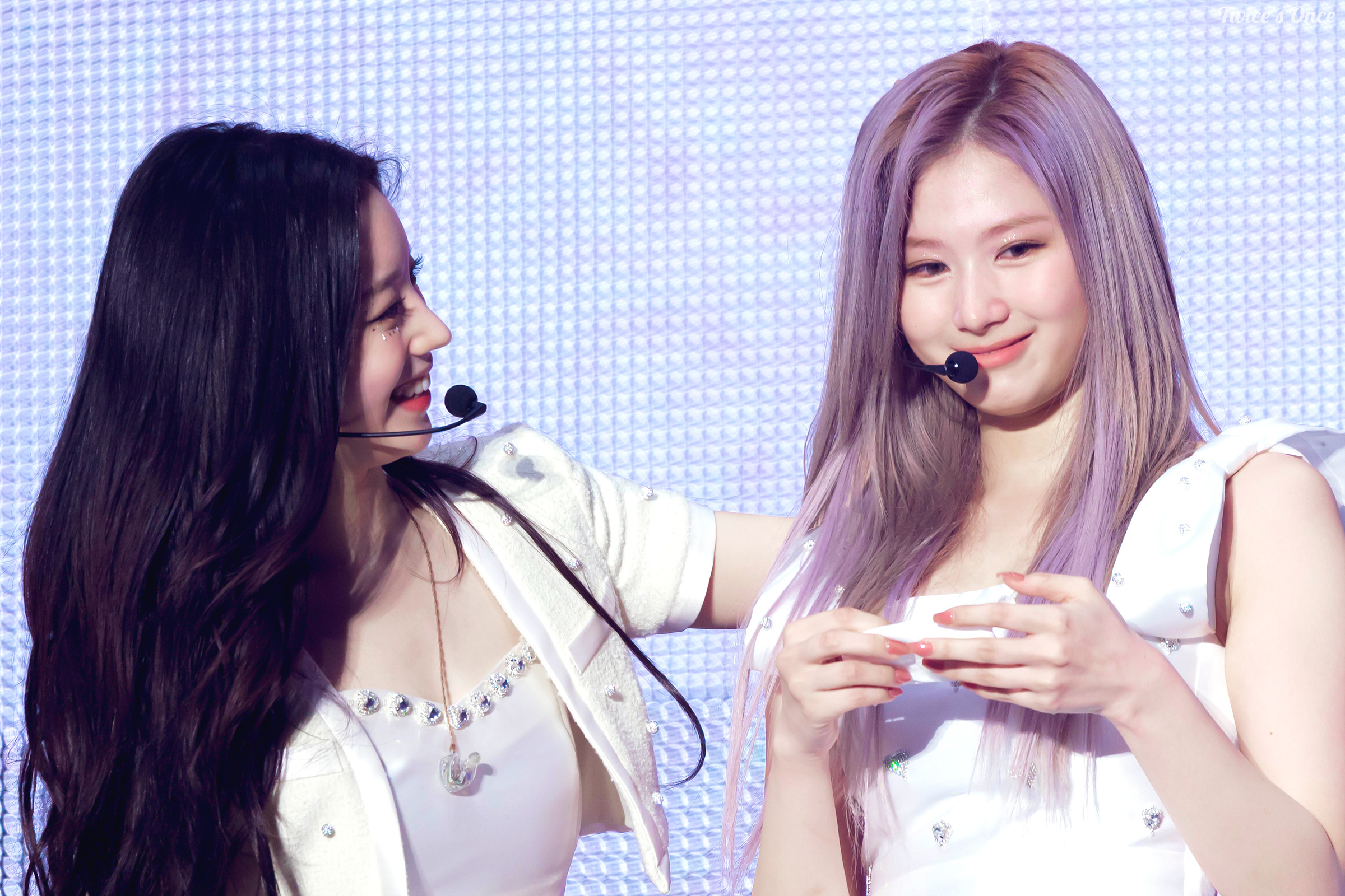 콘서트 월드투어 사나 7.jpg