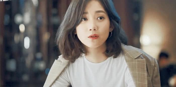안경 벗은 장겨울 선생님 - 꾸르