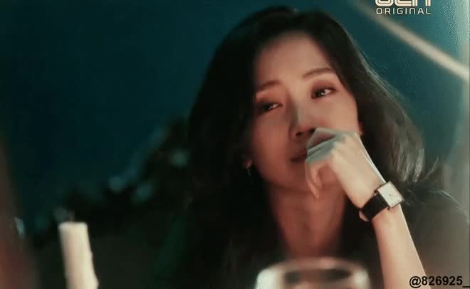 안경 벗은 장겨울 선생님 - 꾸르