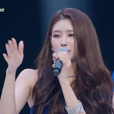 러블리즈 이미주 1.gif