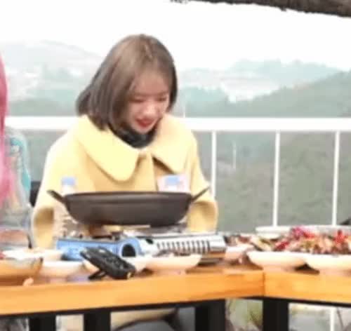 mnet_k-20210204-204646-000.gif