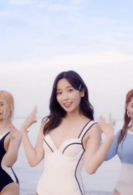 2728265095_iIZtPQOC_285dd9ff92aa1f71f374f612672032c6d9809ff0.gif