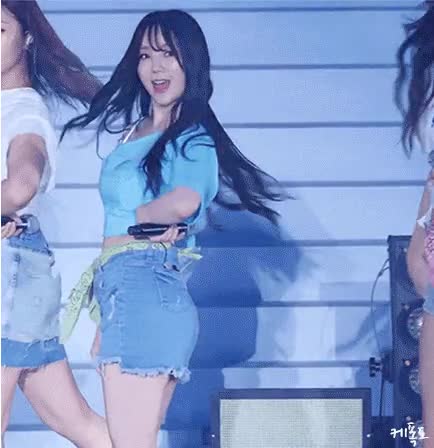러블리즈 케이3.gif