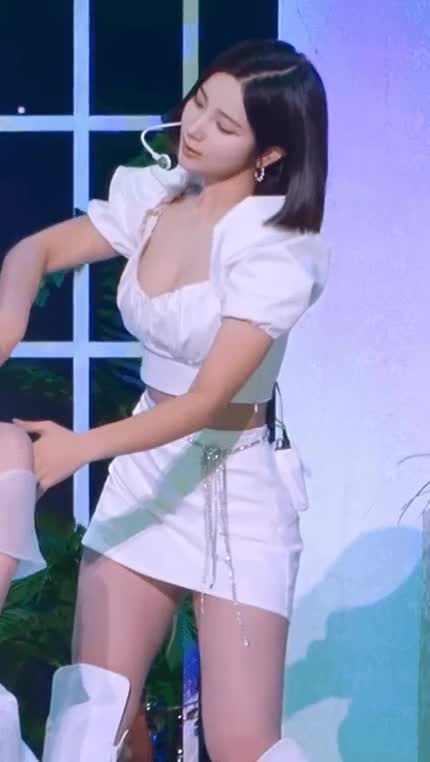 f3cb09d399327afef14586c096e589a8_1655107365_8568.gif