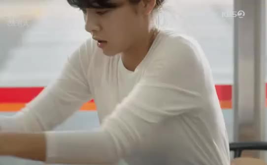 설인아의 위엄3.gif