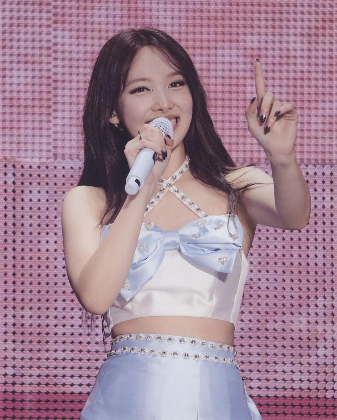 nayeon.fp_p_CeI5dZplVjV_6.jpg
