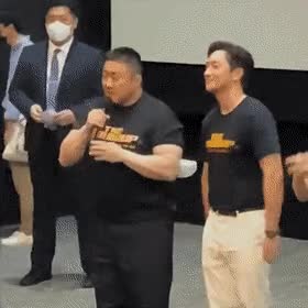 b6cf2a6ff2f29083c42f64d388e0933b.gif
