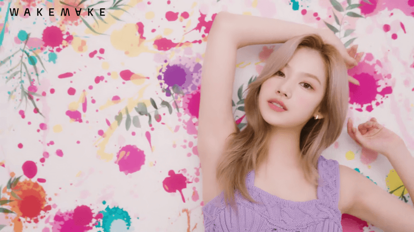 웨이크메이크 화장품 광고 찍은 사나 11.png