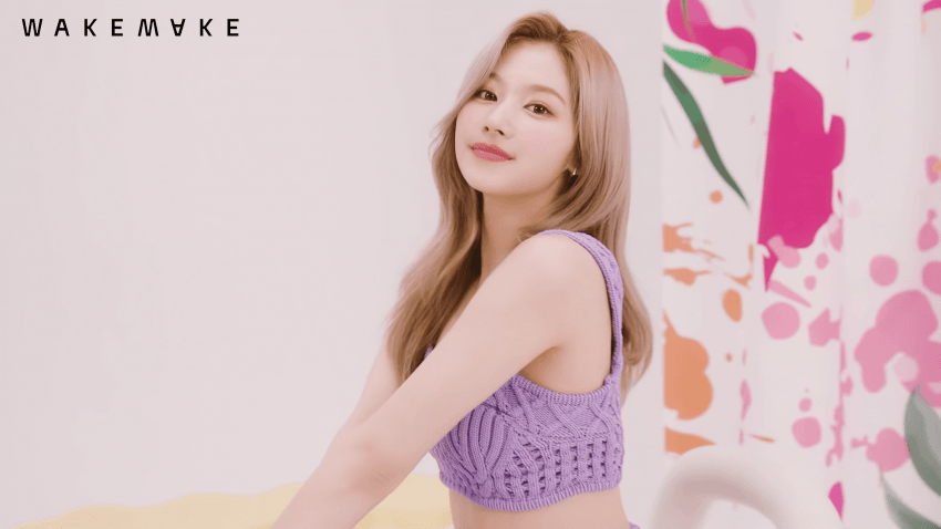 웨이크메이크 화장품 광고 찍은 사나 6.png