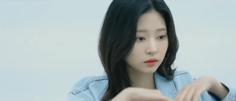 대놓고 이쁜 김민주 8.gif