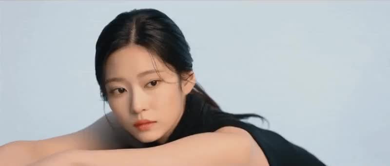 대놓고 이쁜 김민주 14.gif