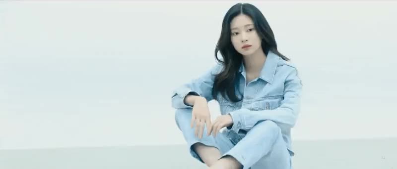 대놓고 이쁜 김민주 6.gif
