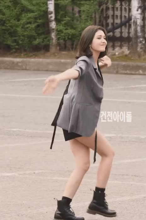 4217343b7b3fbb30dbe11bd2f721fa9c_1636054721_8076.gif