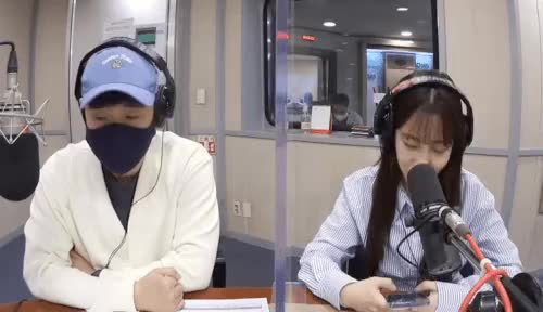 배텐에서 귀여운척 했다가 바로 사과하는 러블리즈 유지애 4.gif