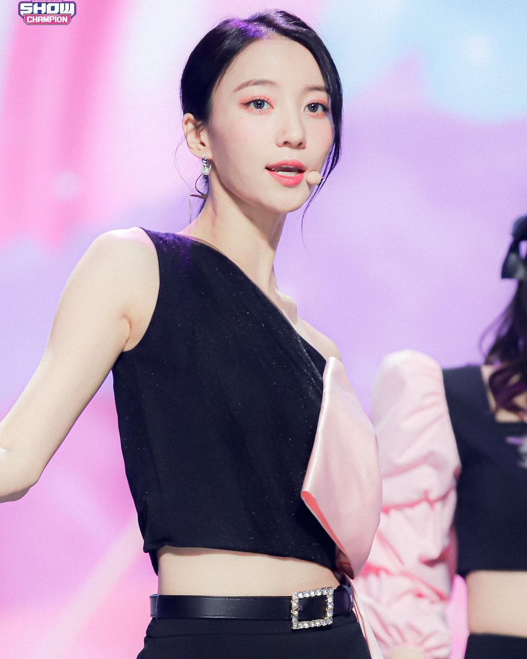 baeyubin_tw_p_Ccav7zKvInD_4.jpg
