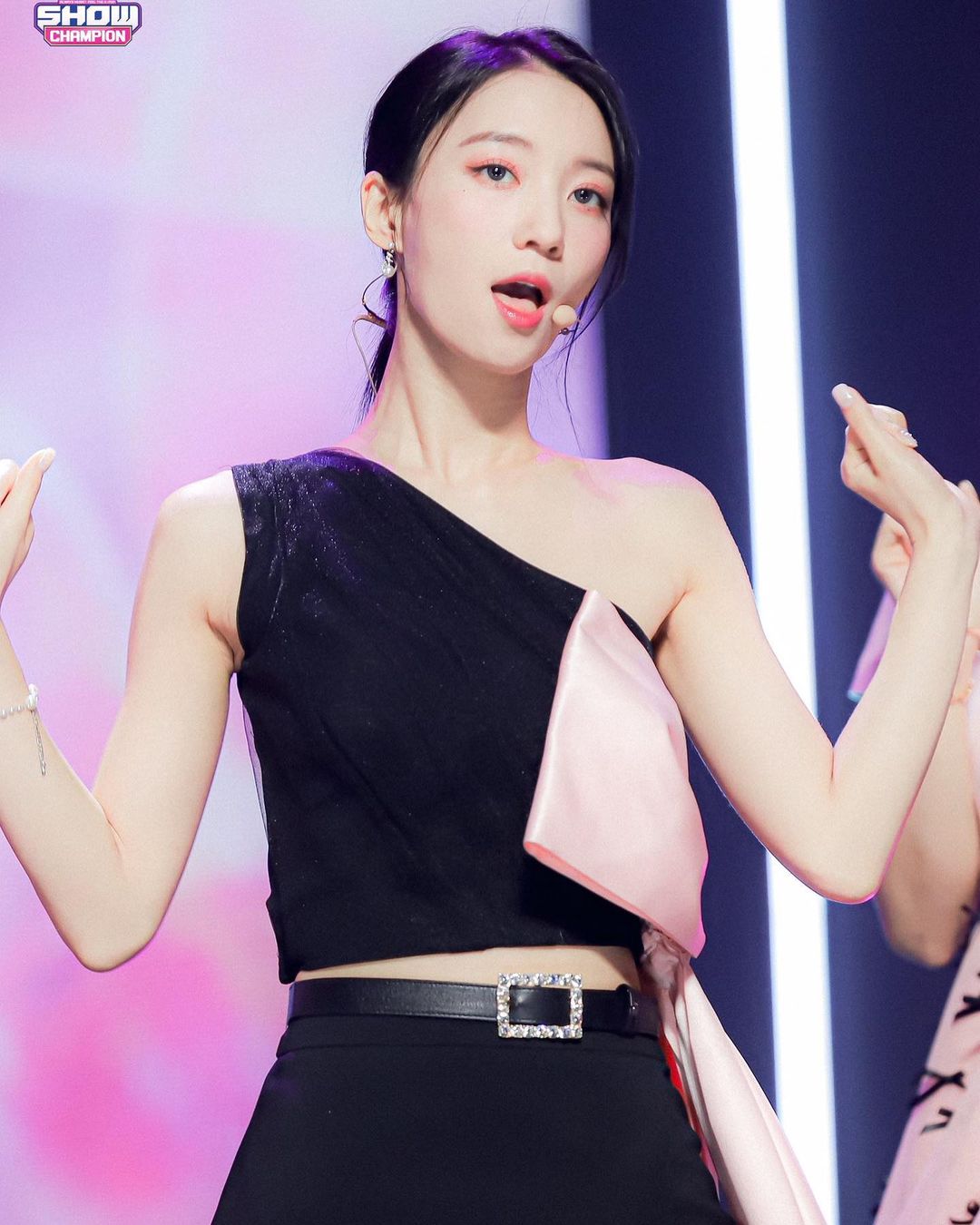 baeyubin_tw_p_Ccav7zKvInD_7.jpg