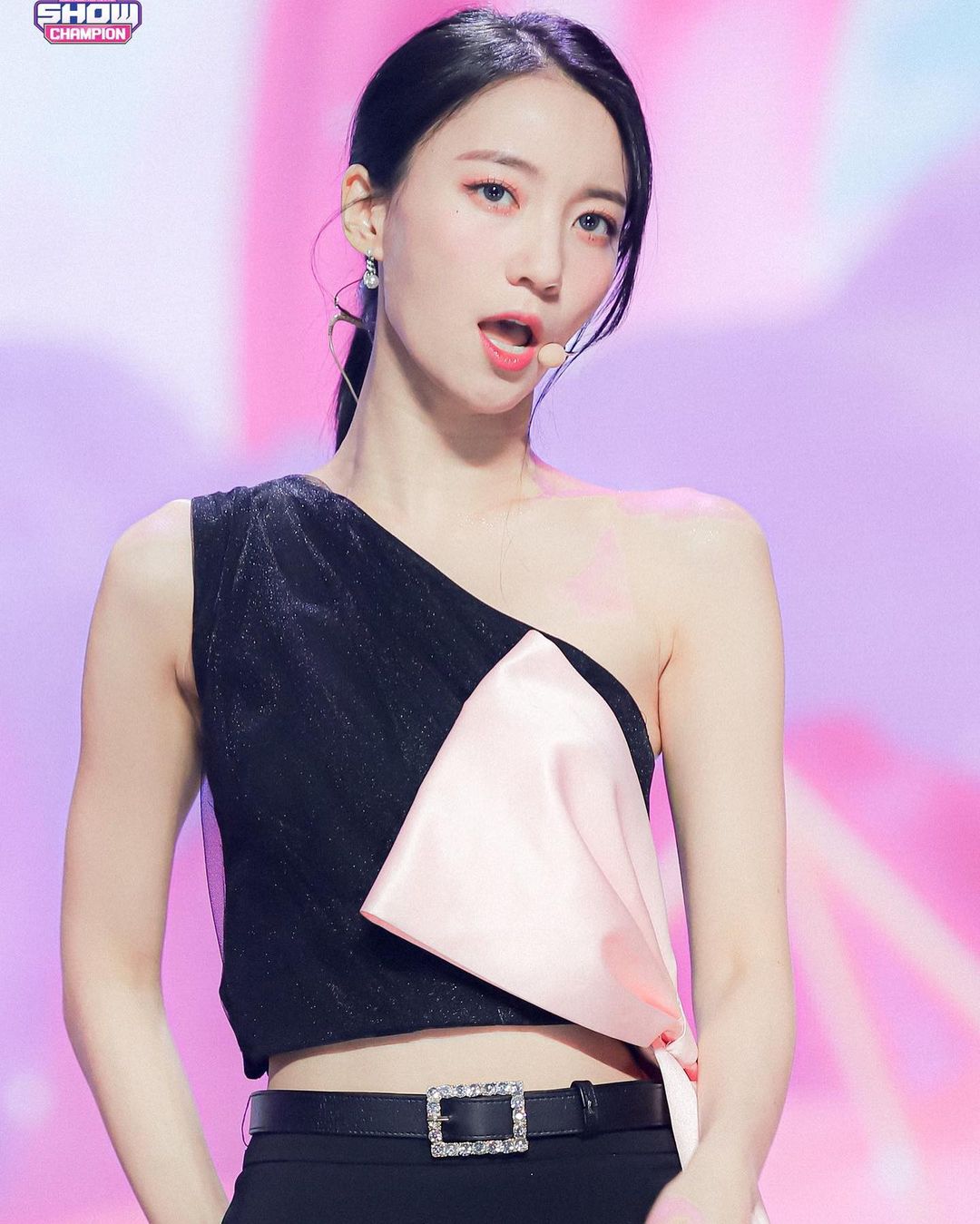 baeyubin_tw_p_Ccav7zKvInD_5.jpg